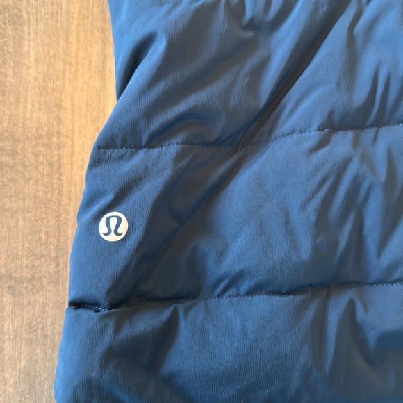 Lululemon Women’s Jacket - Picture 3 of 3